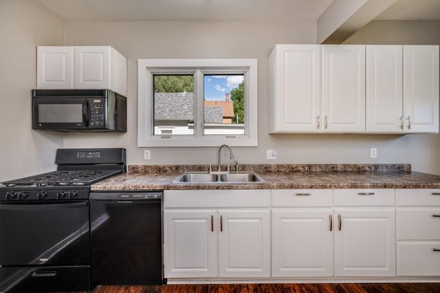 431 Nicollet Avenue, Mankato, MN 56003
