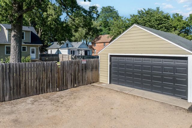 431 Nicollet Avenue, Mankato, MN 56003