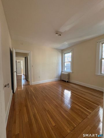 786 Elm Street 1, New Haven, CT 06511