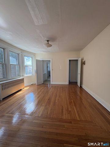 786 Elm Street 1, New Haven, CT 06511
