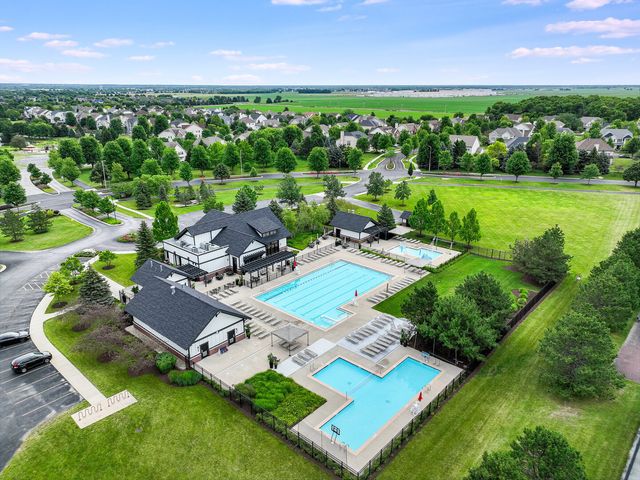 12811 Conifer Street, Plainfield, IL 60585