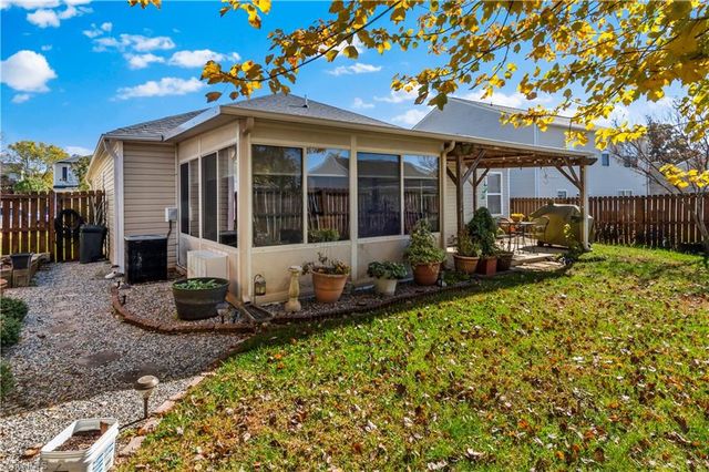 3109 Asheton Grove Court, Winston-salem, NC 27127