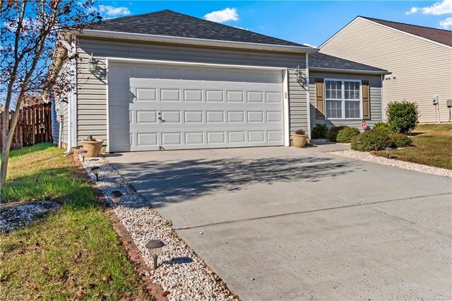 3109 Asheton Grove Court, Winston-salem, NC 27127