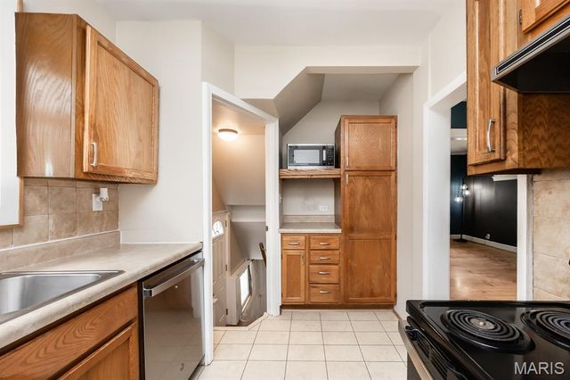 2423 Benton Street, Granite City, IL 62040