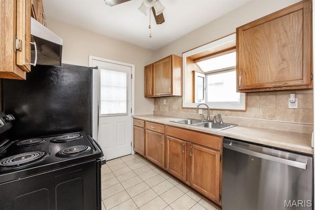 2423 Benton Street, Granite City, IL 62040