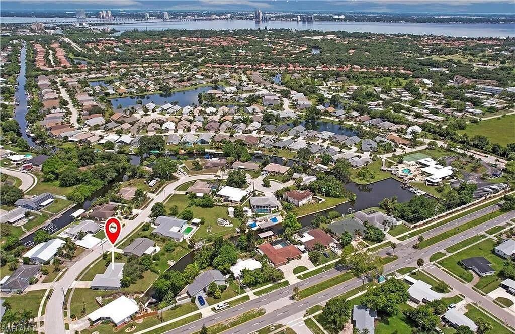 847 Hydrangea DR, NORTH FORT MYERS, FL 33903 — exterior