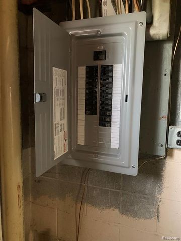 2300 S Baldwin Road, Lake Orion, MI 48360