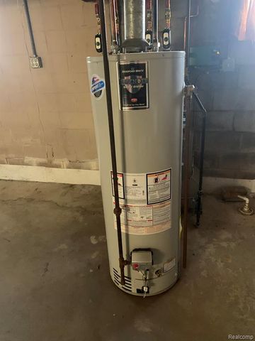 2300 S Baldwin Road, Lake Orion, MI 48360