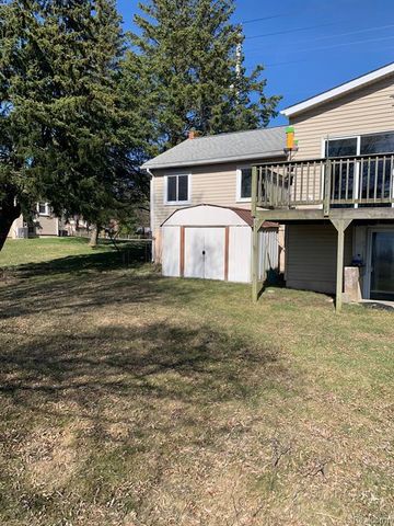 2300 S Baldwin Road, Lake Orion, MI 48360
