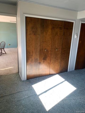 2300 S Baldwin Road, Lake Orion, MI 48360