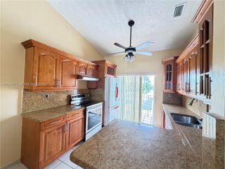 7540 W 20th Avenue 201, Hialeah, FL 33016