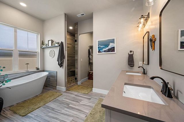 819 RED APPLE ROAD, Grand Junction, CO 81505