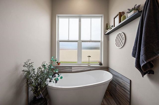 819 RED APPLE ROAD, Grand Junction, CO 81505