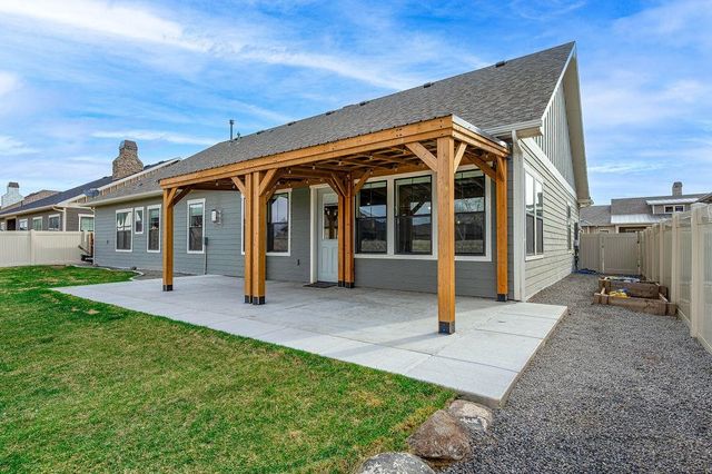 819 RED APPLE ROAD, Grand Junction, CO 81505