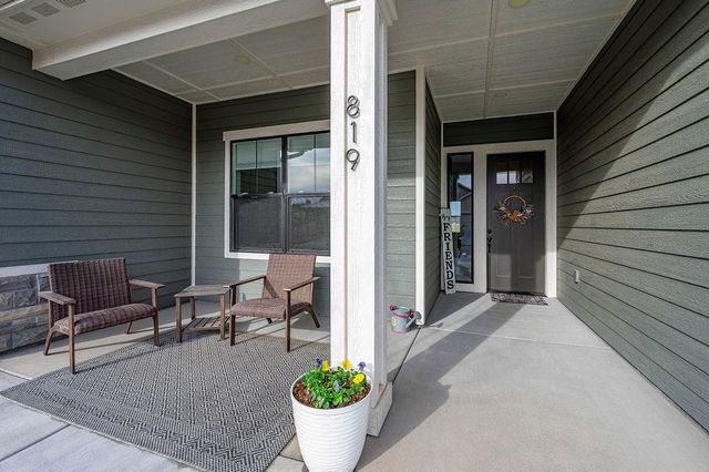 819 RED APPLE ROAD, Grand Junction, CO 81505