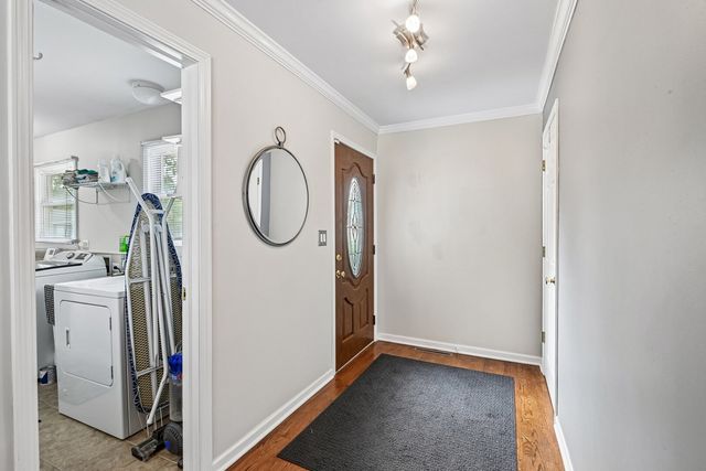 1810 N RIDGE Avenue, Arlington Heights, IL 60004