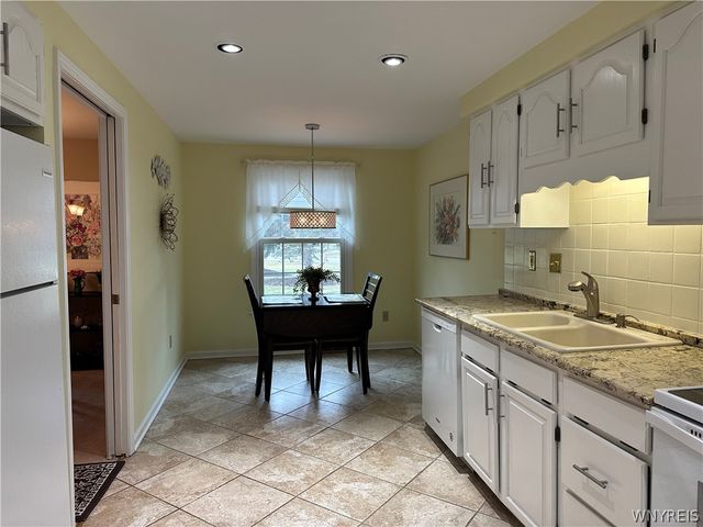 25 Wellington Court, Amherst, NY 14221