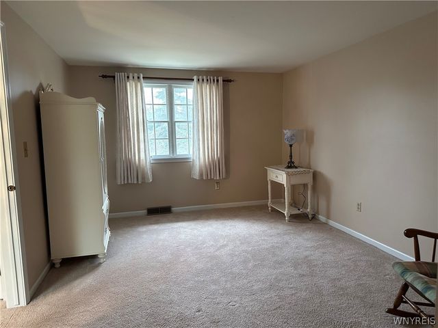 25 Wellington Court, Amherst, NY 14221