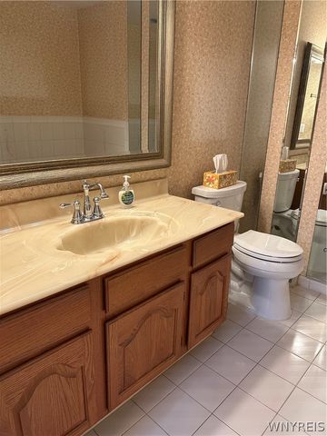 25 Wellington Court, Amherst, NY 14221