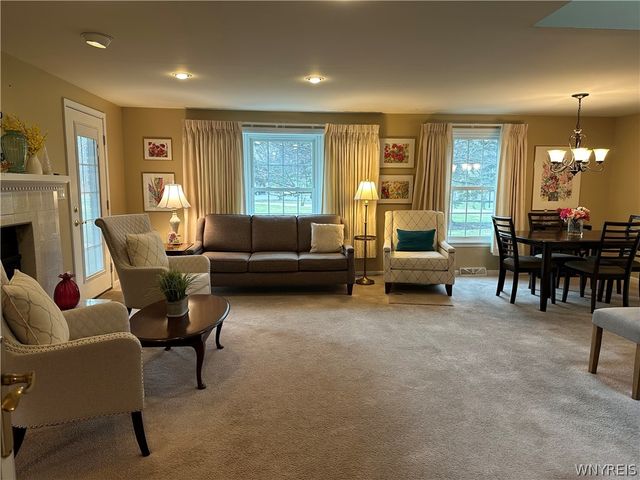 25 Wellington Court, Amherst, NY 14221