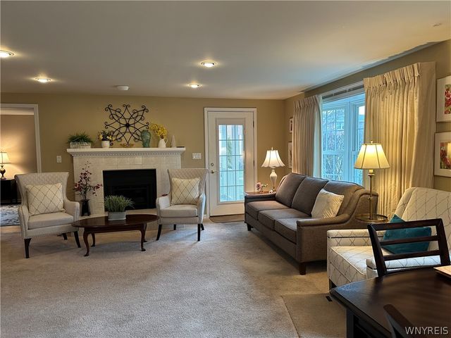 25 Wellington Court, Amherst, NY 14221