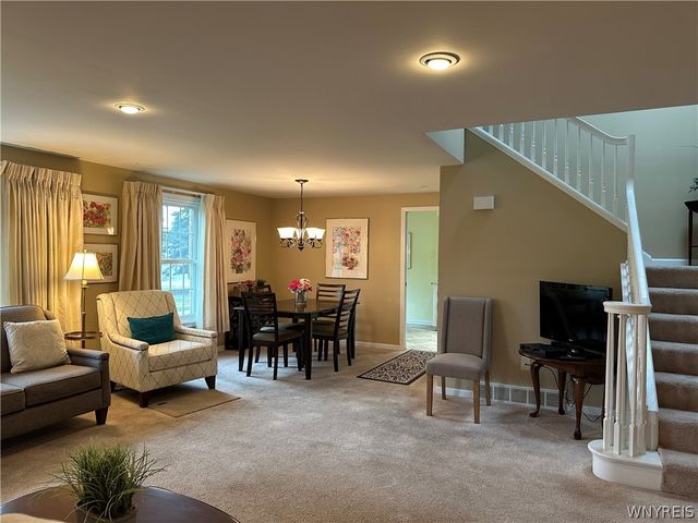 25 Wellington Court, Amherst, NY 14221