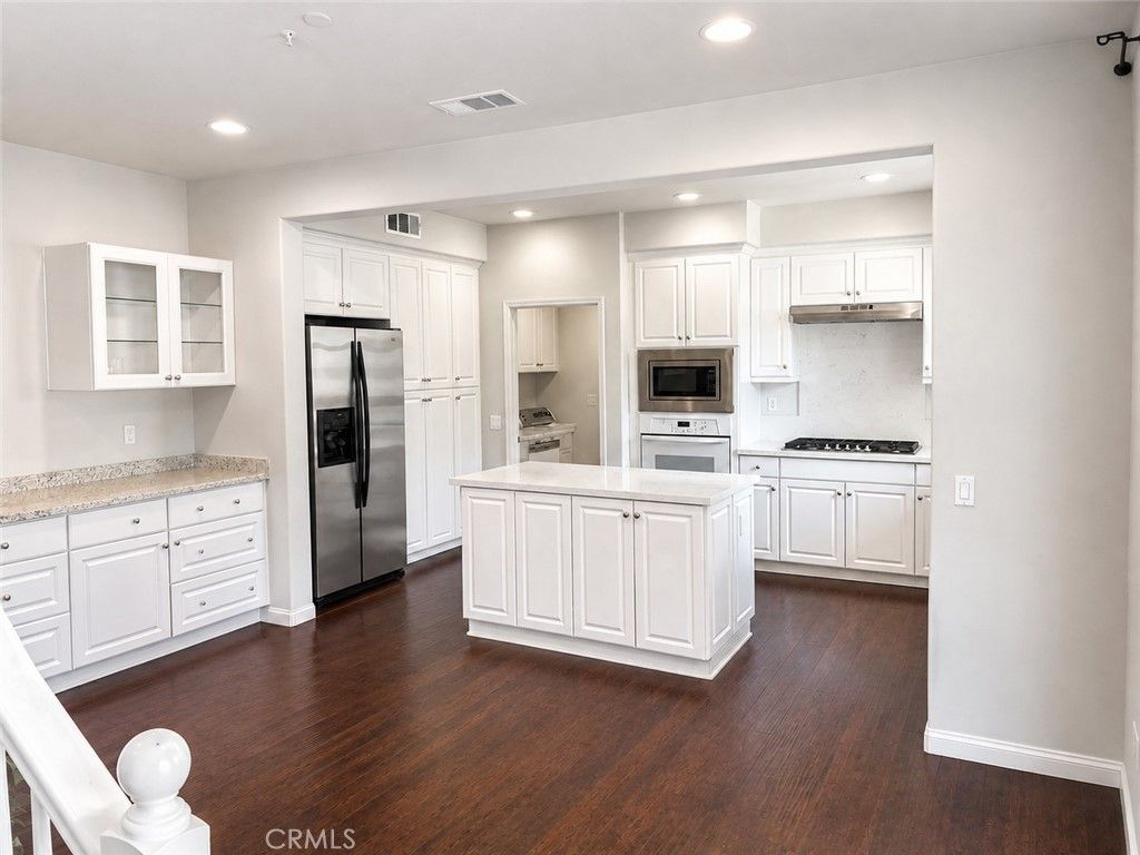 15563 Jasmine Place, Tustin, CA 92782 — photo 3