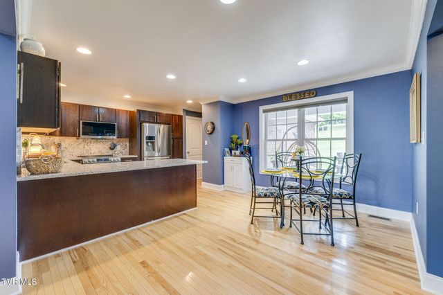 564 Dogwood Drive, Kingsport, TN 37663