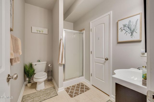 564 Dogwood Drive, Kingsport, TN 37663