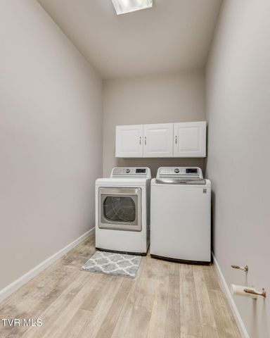 564 Dogwood Drive, Kingsport, TN 37663