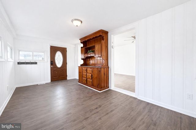 608 BETHEL AVE, Aston, PA 19014