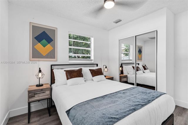 7471 Hope Street, Hollywood, FL 33024