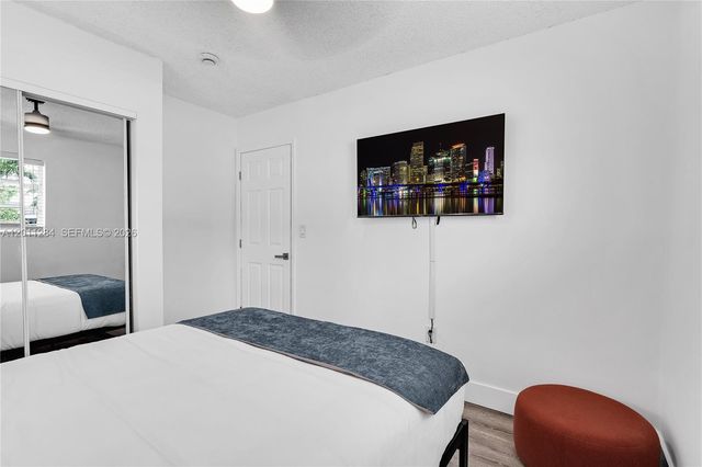 7471 Hope Street, Hollywood, FL 33024