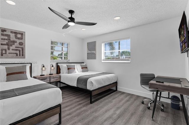 7471 Hope Street, Hollywood, FL 33024