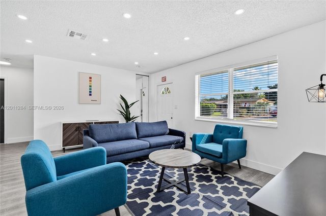 7471 Hope Street, Hollywood, FL 33024