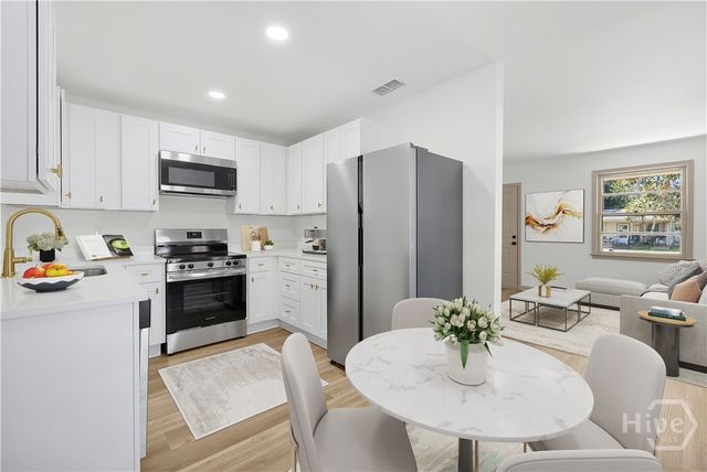 2232 E Gwinnett Street, Savannah, GA 31404