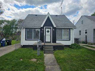 15369 Leona Drive, Redford Charter Township, MI 48239