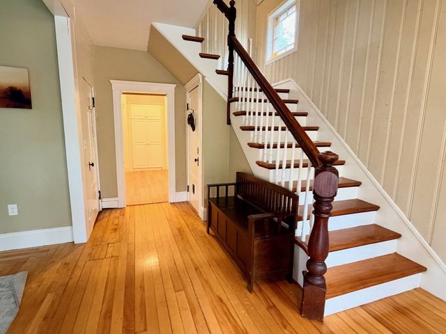 37 Proctor St, Worcester, MA 01606