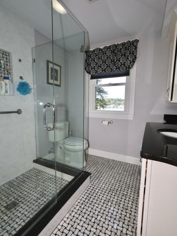 37 Proctor St, Worcester, MA 01606