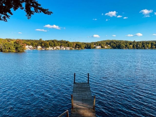 37 Proctor St, Worcester, MA 01606