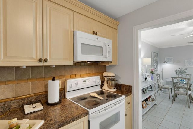 115 ELMWOOD CIRCLE 115, Seminole, FL 33777