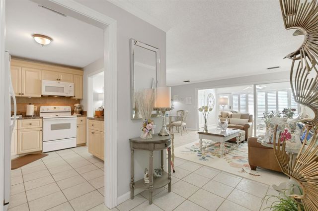 115 ELMWOOD CIRCLE 115, Seminole, FL 33777
