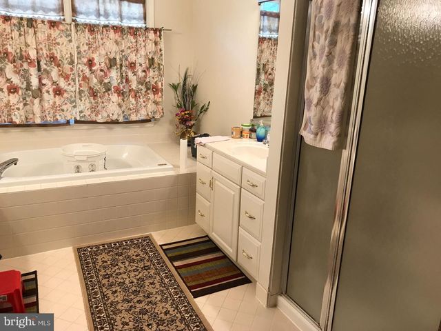 22008 IVY LEAF DR, Boyds, MD 20841