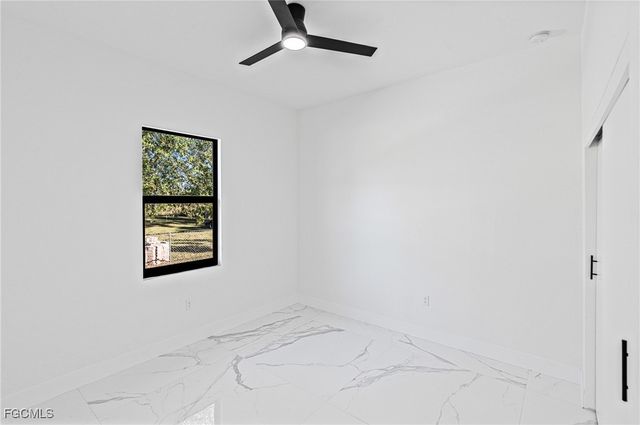 5008 N Obispo CIR, Labelle, FL 33935