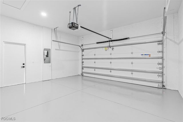 5008 N Obispo CIR, Labelle, FL 33935