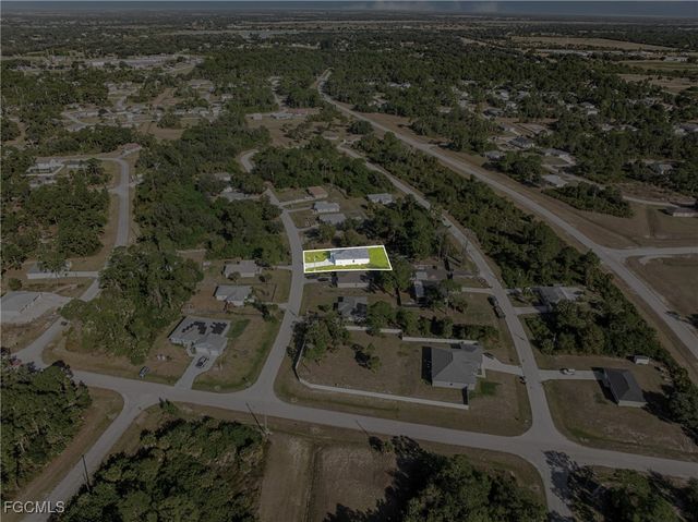 5008 N Obispo CIR, Labelle, FL 33935