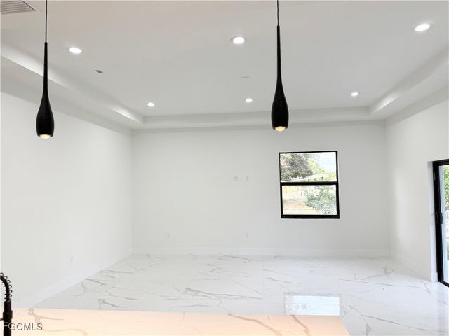 5008 N Obispo CIR, Labelle, FL 33935