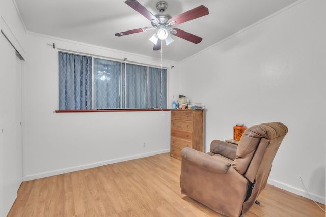945 Sharian St, West Sacramento, CA 95605