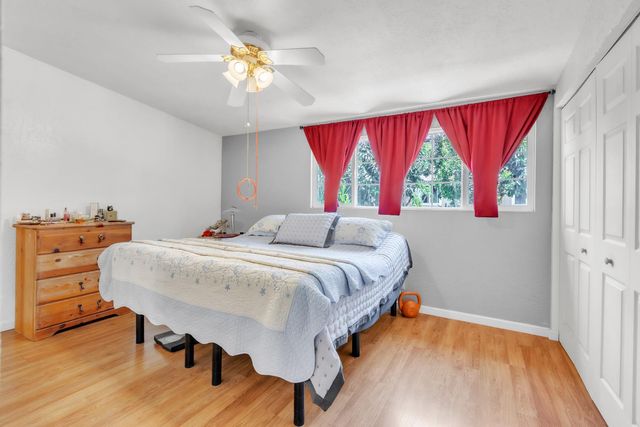 945 Sharian St, West Sacramento, CA 95605