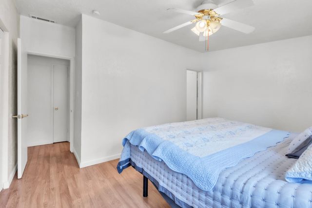 945 Sharian St, West Sacramento, CA 95605